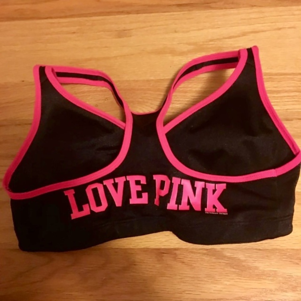 pink vs sports bra